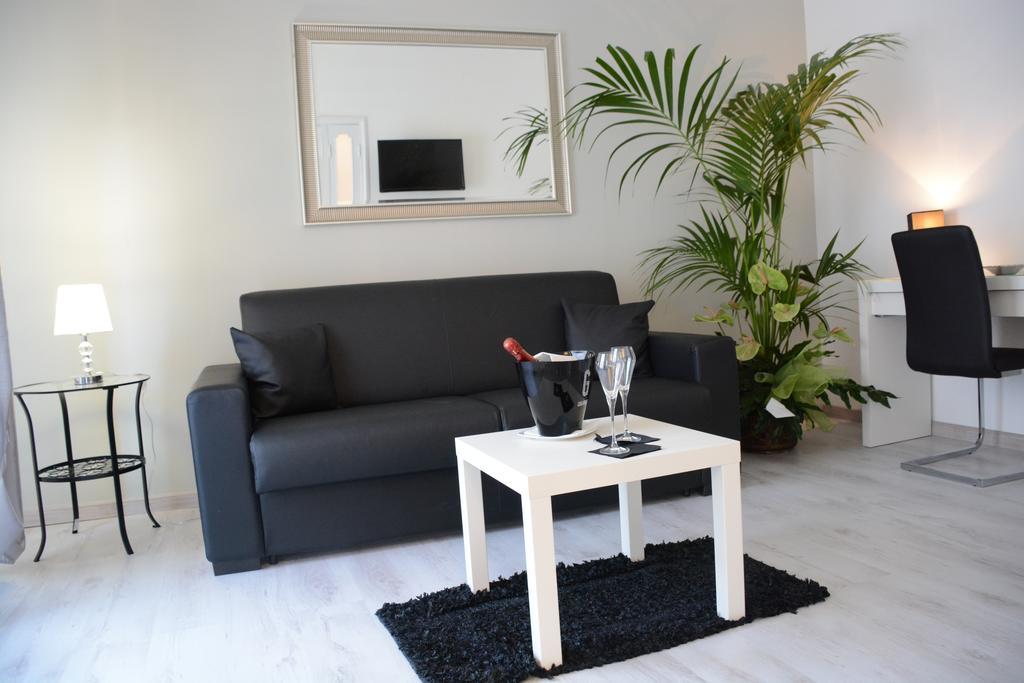 B&B Crystal Messina Rum bild